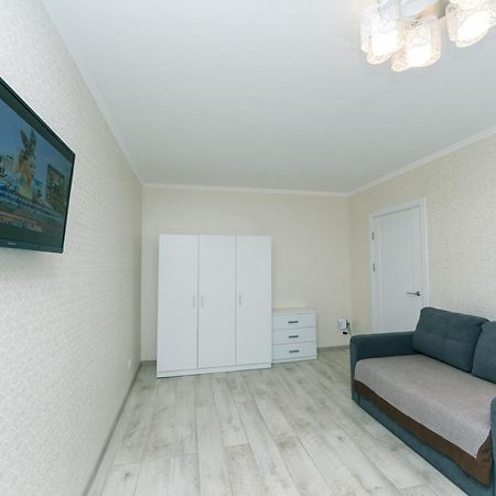 Прекрасная Квартира У Метро Политехнический Институт Kiev Eksteriør bilde